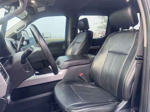Used 2021 Ford F250 Lariat w/ Lariat Ultimate Package AWD/4WD image 11