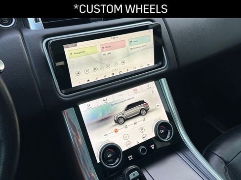 Used 2020 Land Rover Range Rover Sport HSE image 9