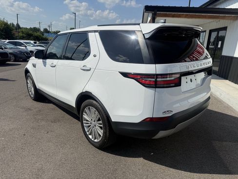 Used 2017 Land Rover Discovery HSE Luxury AWD/4WD image 11