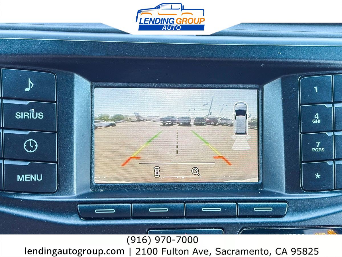 Used 2017 Ford Explorer XLT FWD image 23
