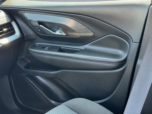 Certified 2023 GMC Terrain SLE w/ Driver Convenience Package image 24