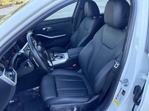 Used 2019 BMW 330i Sedan w/ Convenience Package image 24