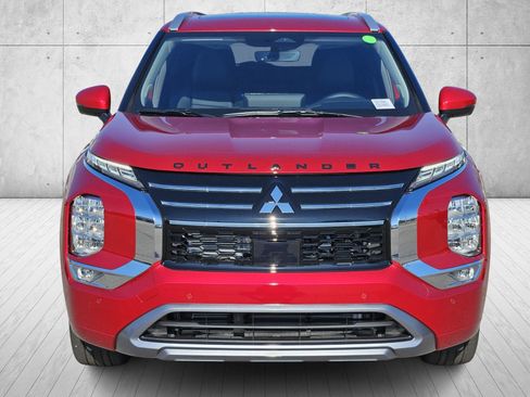 New 2026 Mitsubishi Outlander SEL image 2