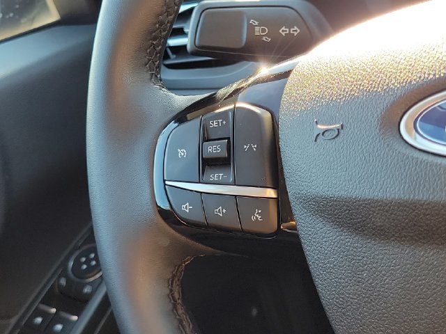 Certified 2023 Ford Escape Active AWD/4WD image 15