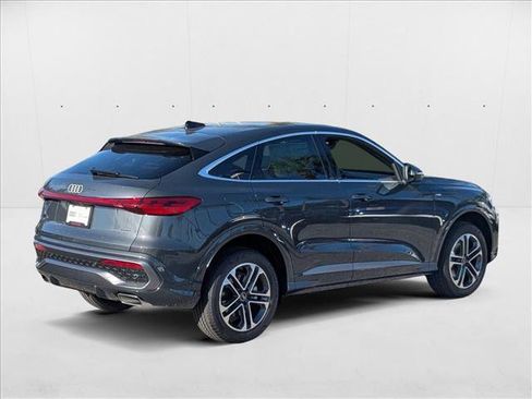 New 2025 Audi Q5 Premium image 2