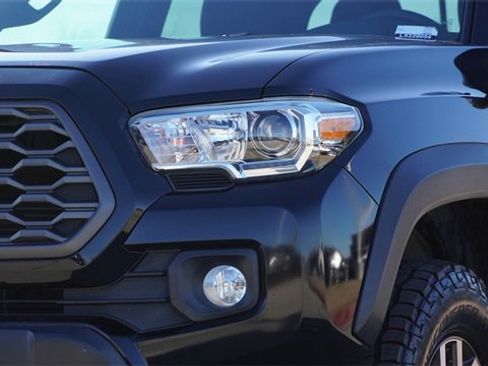 Used 2020 Toyota Tacoma SR5 image 4