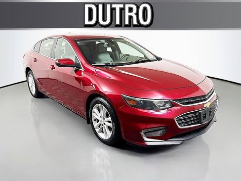 Used 2017 Chevrolet Malibu LT image 1
