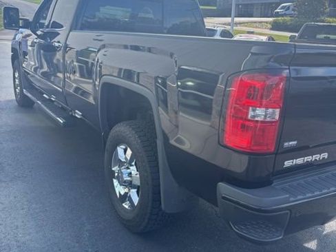 Used 2019 GMC Sierra 3500 Denali w/ Duramax Plus Package AWD/4WD image 3