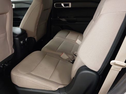 Used 2021 Ford Explorer 4WD image 35