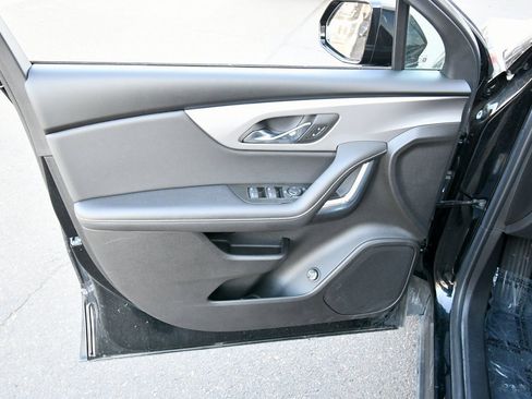 Certified 2024 Chevrolet Blazer LT w/ Convenience Package image 13