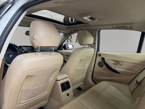 Used 2014 BMW 328i Sedan RWD image 22