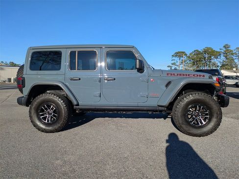 Used 2024 Jeep Wrangler Unlimited Rubicon image 5