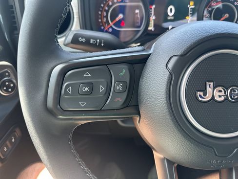 New 2025 Jeep Gladiator Sport image 63