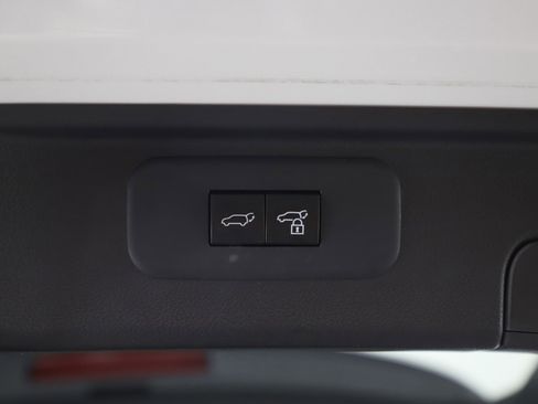 Used 2024 Toyota Grand Highlander Limited image 19