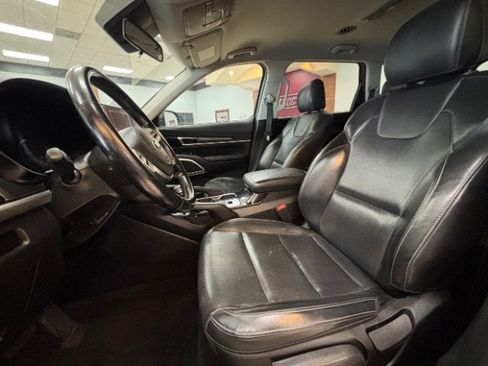 Used 2020 Kia Telluride LX AWD/4WD image 10
