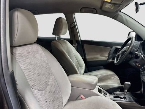 Used 2012 Toyota RAV4 4WD w/ Value Pkg image 19
