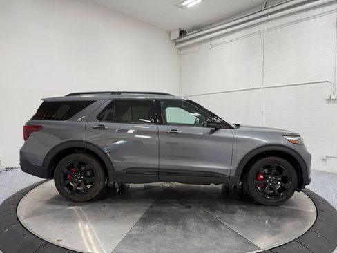 Used 2023 Ford Explorer ST w/ Equipment Group 401A image 8