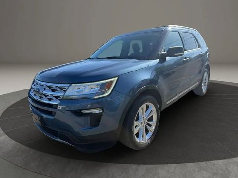 Used 2019 Ford Explorer XLT w/ Equipment Group 202A AWD/4WD image 1