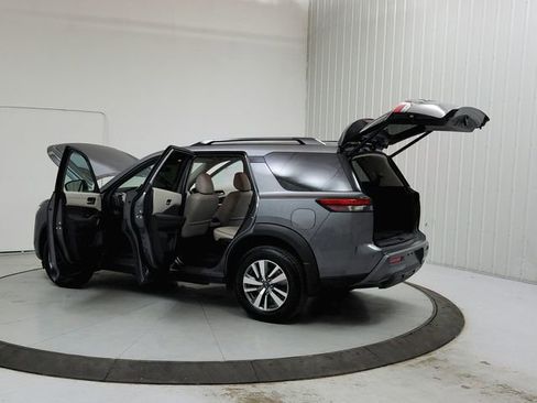 New 2026 Nissan Pathfinder SL FWD image 13