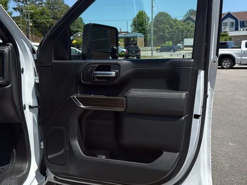 Used 2021 Chevrolet Silverado 3500 LT AWD/4WD image 13