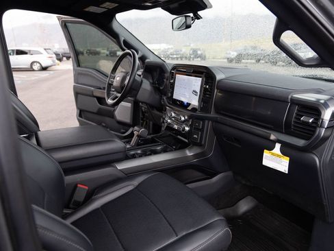 Used 2025 Ford F150 Lariat image 16