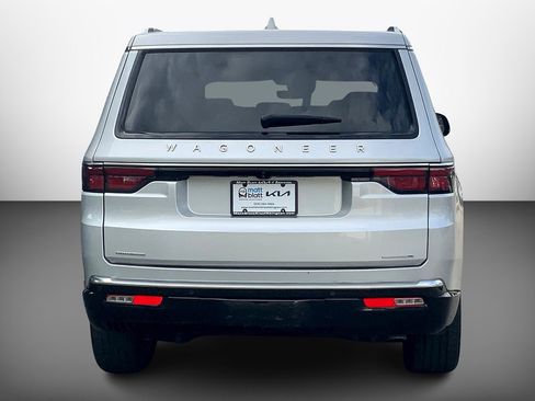 Used 2022 Jeep Wagoneer Series II image 6
