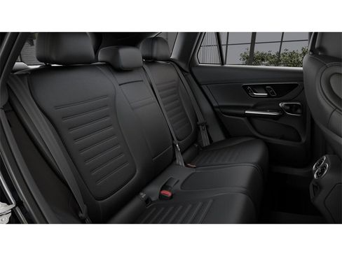 Certified 2025 Mercedes-Benz GLC 350e 4MATIC image 5