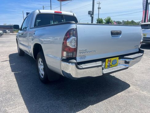 Used 2009 Toyota Tacoma w/ SR5 Package RWD image 5