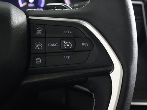 Used 2023 Jeep Grand Cherokee L Limited image 46