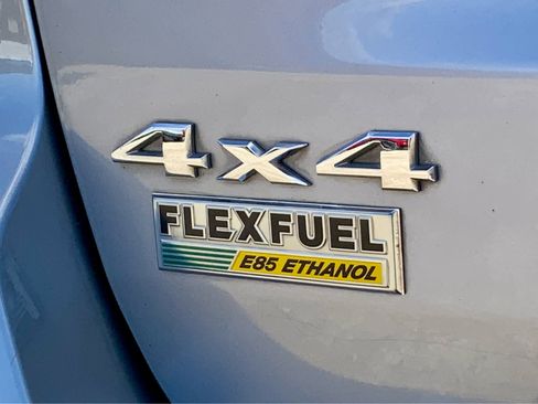 Used 2015 Jeep Grand Cherokee Overland w/ Advanced Technology Group image 19