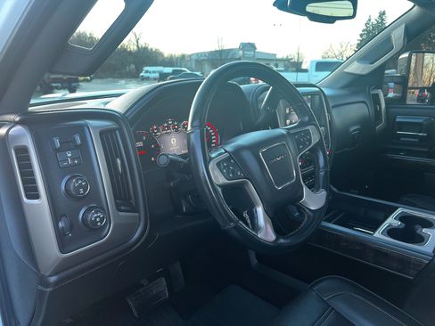Used 2015 GMC Sierra 3500 Denali w/ Duramax Plus Package image 11