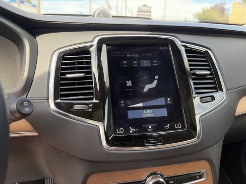 Used 2016 Volvo XC90 T8 Inscription AWD/4WD image 37