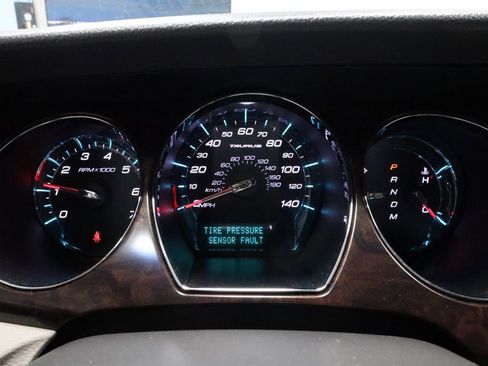 Used 2011 Ford Taurus SEL w/ 201A Rapid Spec Order Code image 31