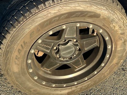 Used 2015 Toyota Tacoma PreRunner image 12