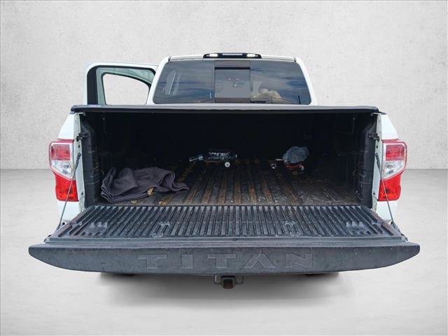 Used 2017 Nissan Titan S AWD/4WD image 6