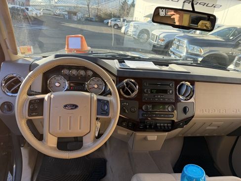 Used 2008 Ford F350 Lariat image 11