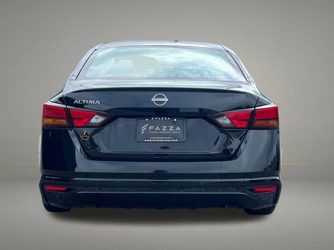 Used 2023 Nissan Altima 2.5 S FWD image 4