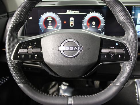 Used 2024 Nissan Ariya FWD image 5