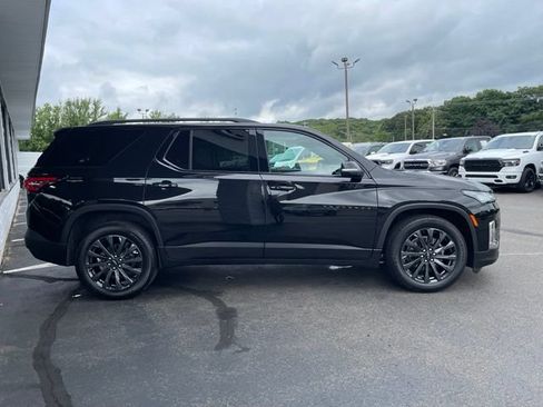 Used 2023 Chevrolet Traverse RS AWD/4WD image 4
