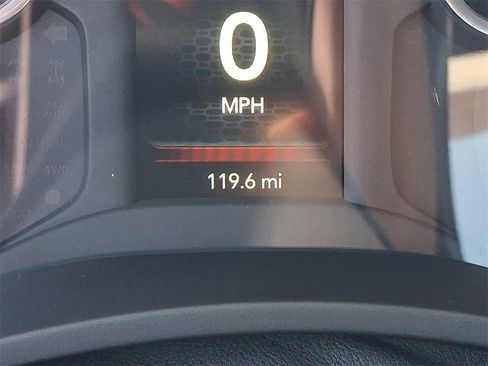 Used 2024 RAM 2500 Tradesman w/ Chrome Appearance Group image 19