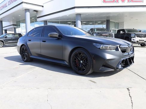 Used 2025 BMW M5 w/ Carbon Package image 8