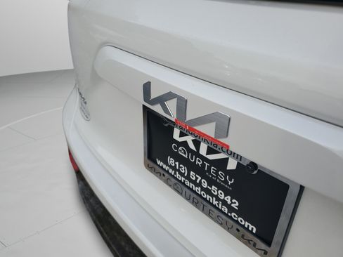 New 2026 Kia Niro Wind FWD image 29
