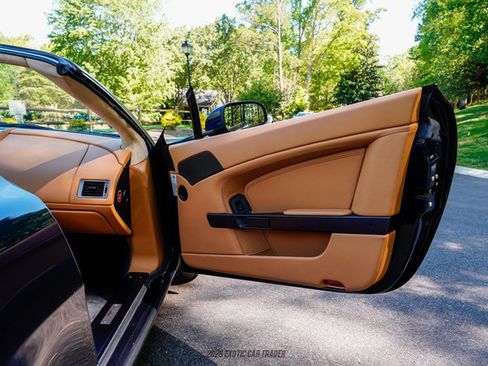 Used 2008 Aston Martin V8 Vantage Roadster RWD image 32