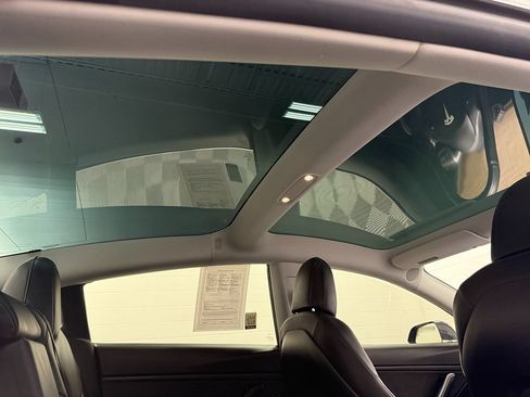 Used 2019 Tesla Model 3 Standard Range Plus RWD image 28