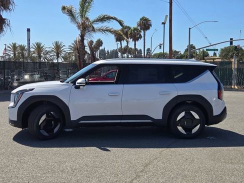 New 2026 Kia EV9 Wind AWD/4WD image 23