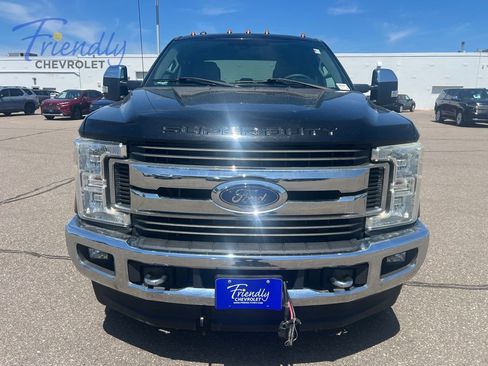 Used 2017 Ford F250 XLT w/ XLT Premium Package AWD/4WD image 15