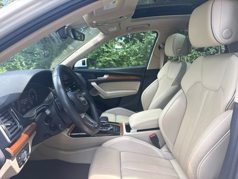 Used 2023 Audi Q5 2.0T Premium Plus w/ Premium Plus Package AWD/4WD image 11