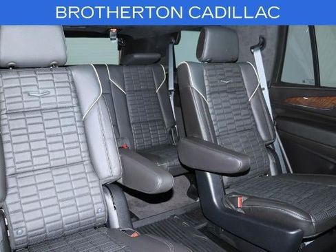 Certified 2023 Cadillac Escalade Sport Platinum w/ LPO, ONYX Package AWD/4WD image 25