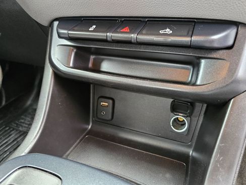 Used 2016 Chevrolet Colorado W/T w/ WT Convenience Package image 16