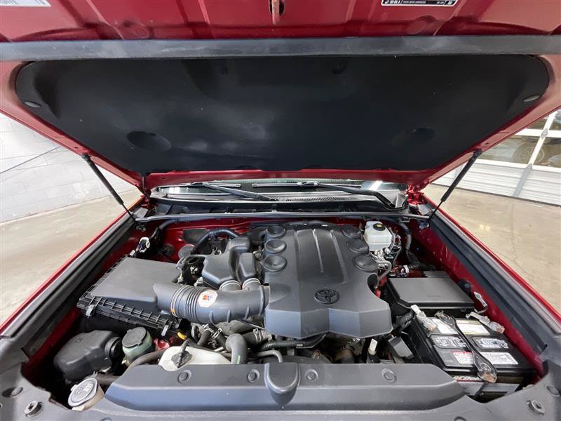 Used 2018 Toyota 4Runner SR5 Premium AWD/4WD image 37